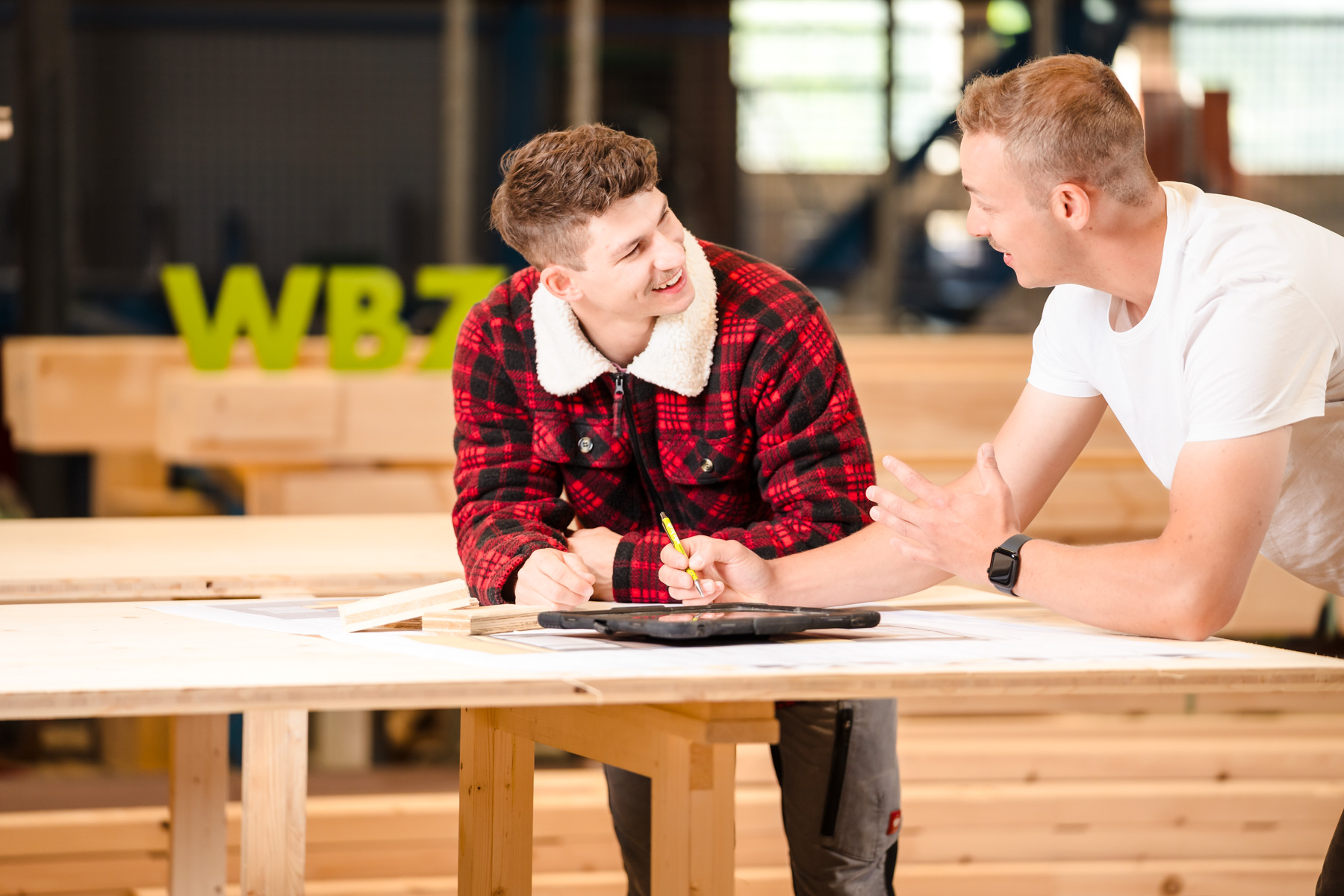 Holzbau-Polier und Holzbau-Vorarbeiter