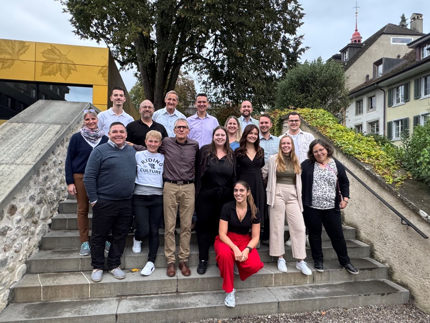 wbz_schlussfeier_teamfhrung_leadership_gruppenfoto_2025